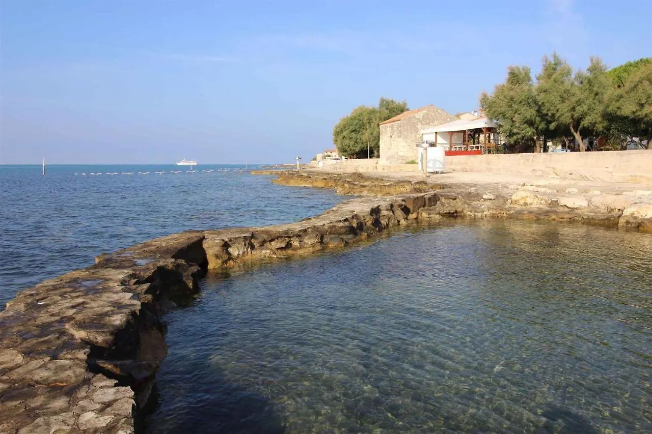Apartment In Novigrad/Istrien 9669 Novigrad