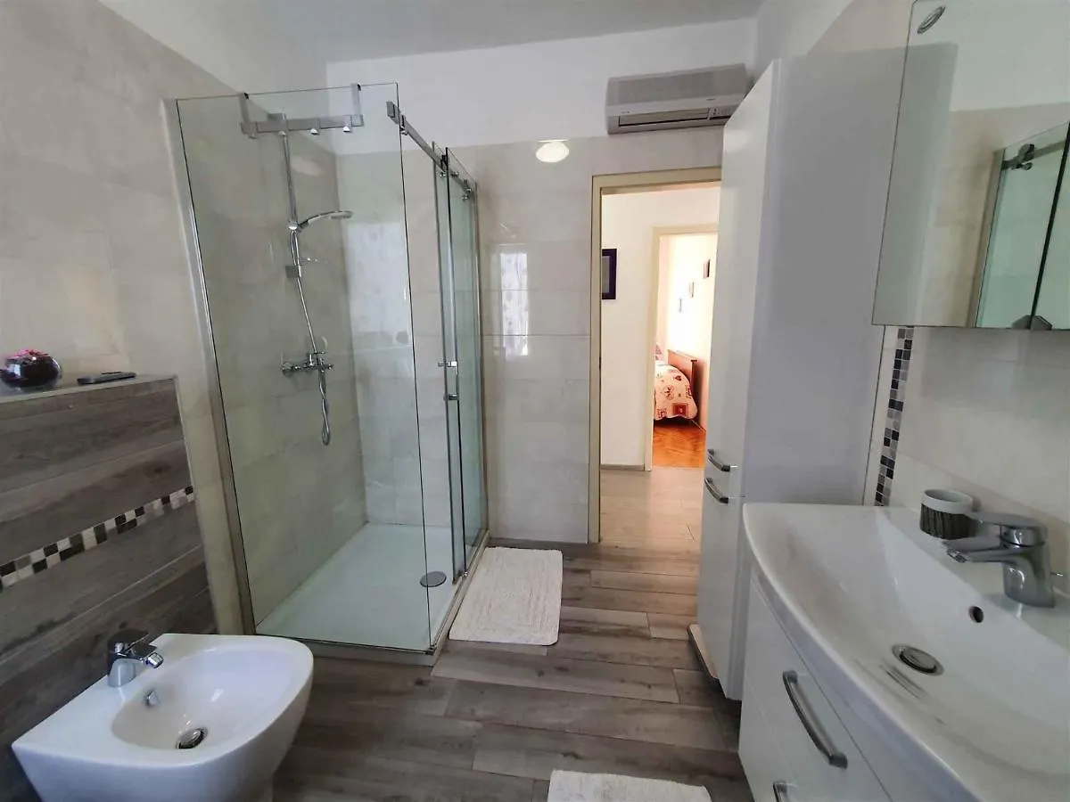 Apartment In Novigrad/Istrien 9669 Novigrad