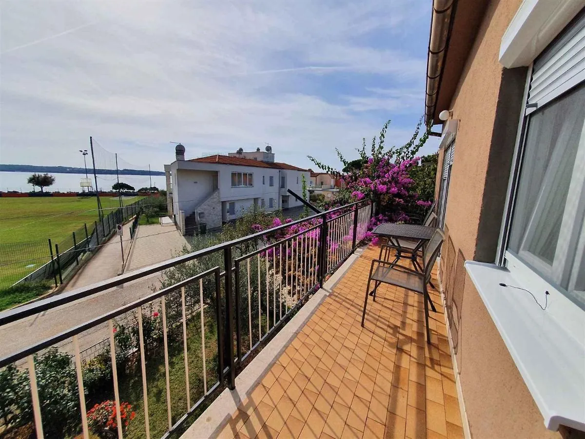 Apartment In Novigrad/Istrien 9669 Novigrad